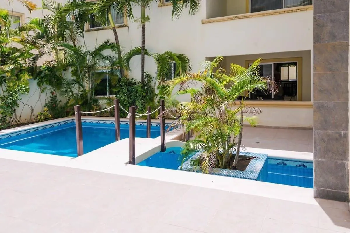 Modern Condo, Just Steps To Mamitas Beach & 5Th Playa del Carmen