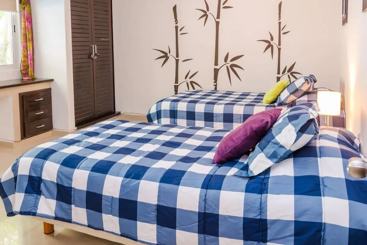 Modern Condo, Just Steps To Mamitas Beach & 5Th Playa del Carmen Apartment